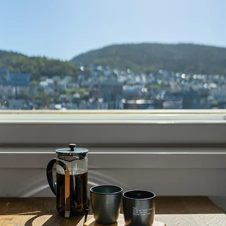 Large Penthouse In The Center With Balcony Appartement Bergen